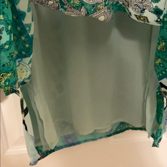 New York and Company Top - Picture 4 of 8